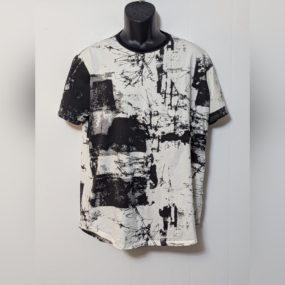 Men's KLIEGOU Abstract Black and White  T-shirt Size Large
